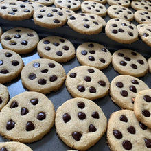 Cargar imagen en el visor de la galería, Galletas con Chispas de Chocolate Keto